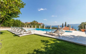 Nice Apartment In Novi Vinodolski